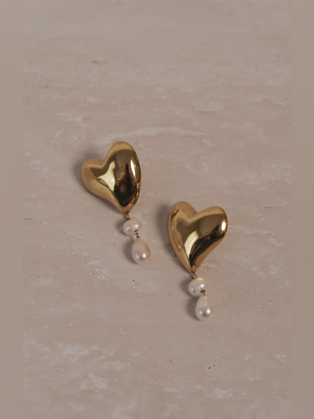 Meshki - Kiara Heart Pearl Drop Earrings - Gold